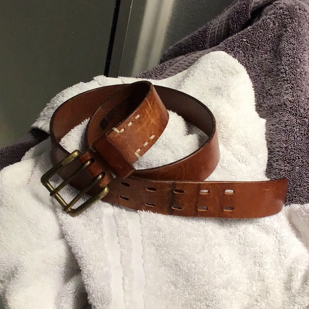 Gap made in the USA full leather brass buckle used conditions 34/36 belt